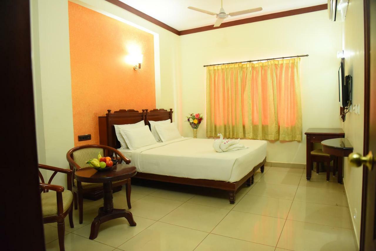 Chendhoor Residency Hotel Tiruchirappalli Esterno foto